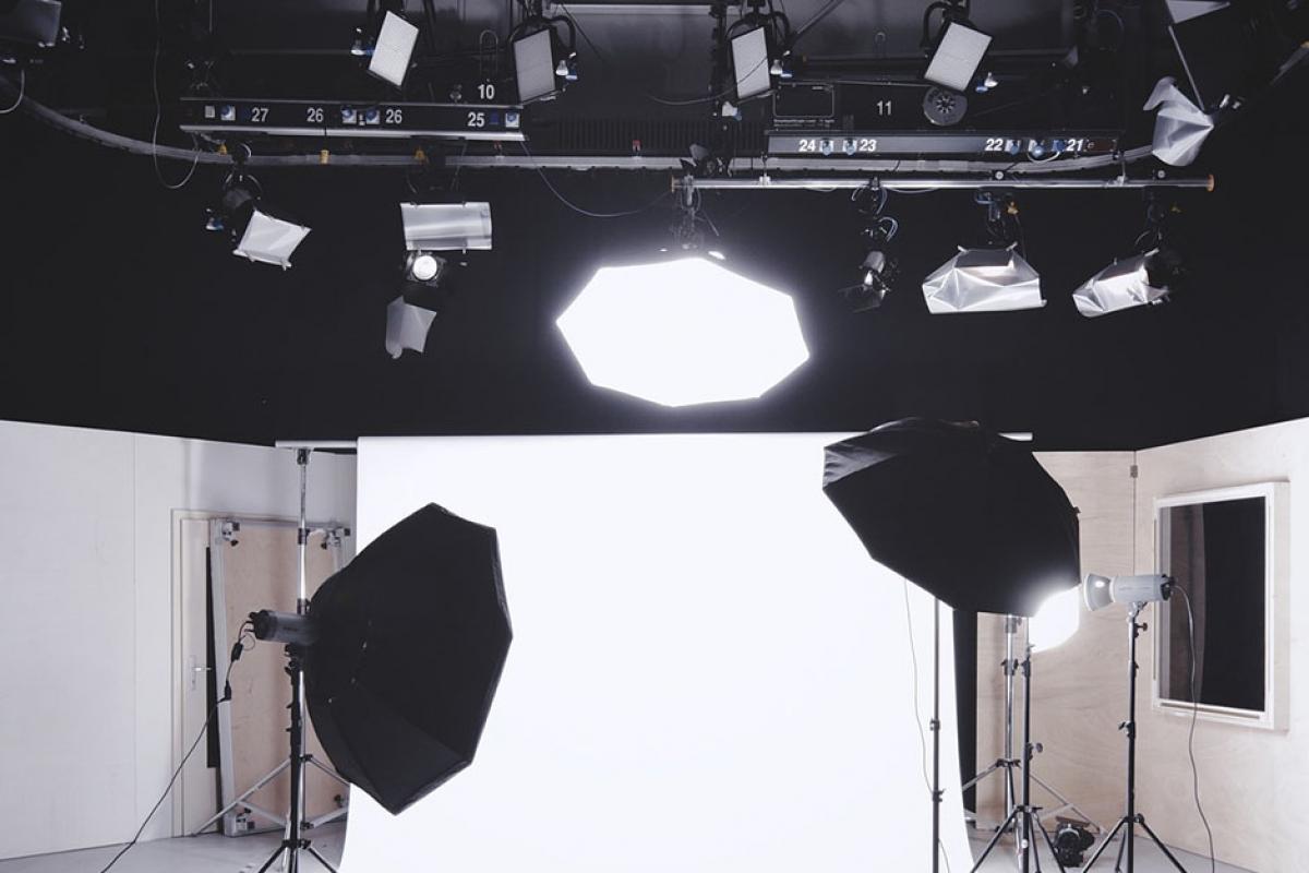 8344397fotografo-professionista.jpg